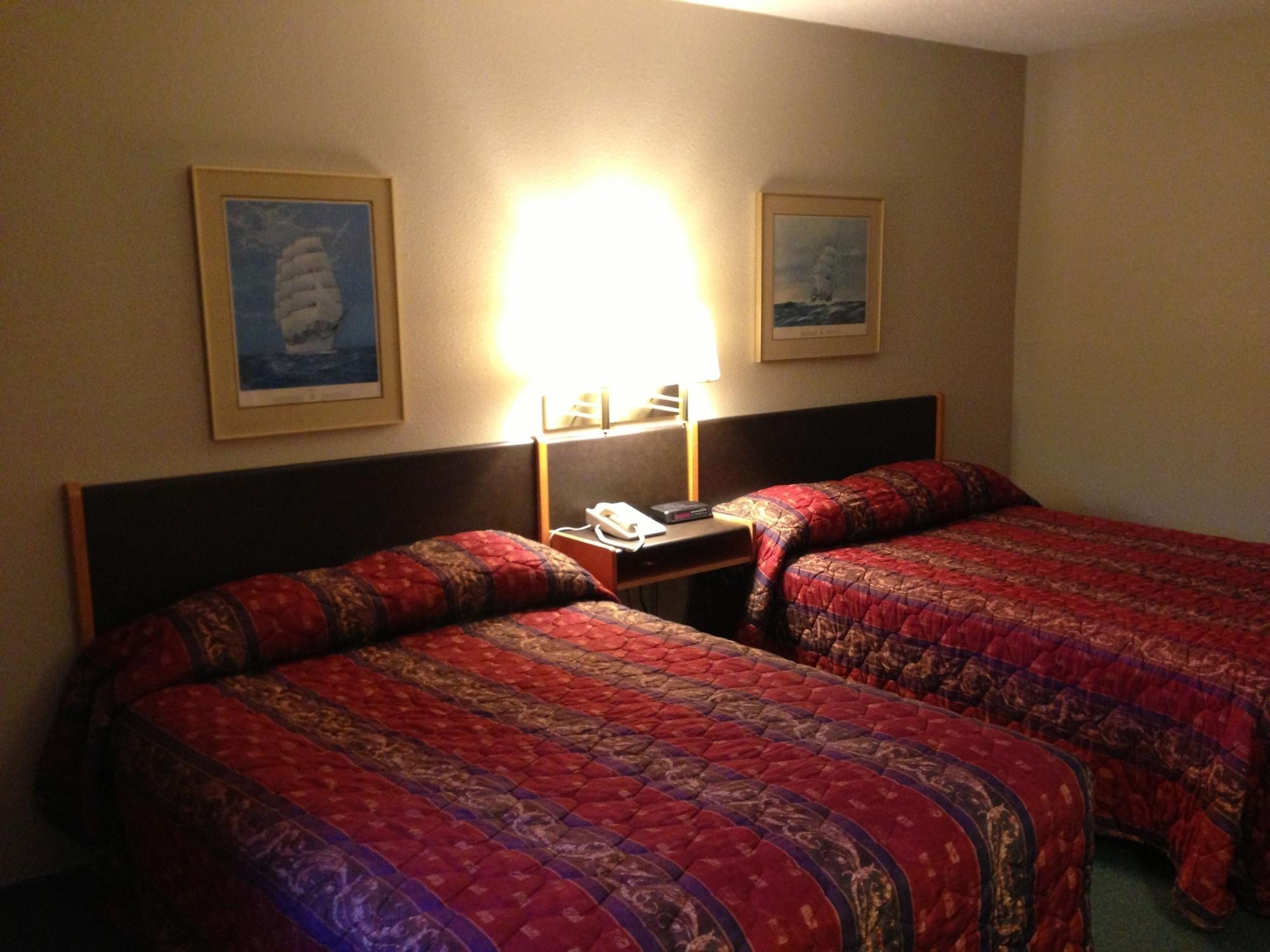 Moby Dick Inn プリンスルパート エクステリア 写真